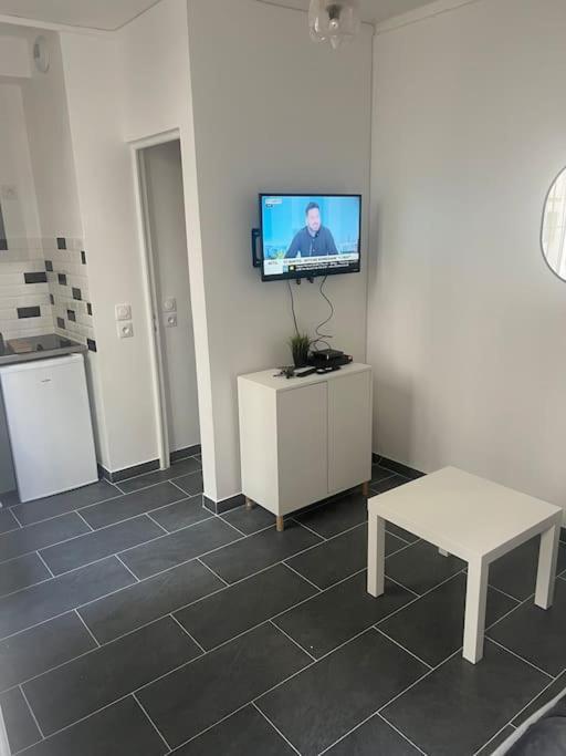 Studio Cosy Refait A Neuf Levallois المظهر الخارجي الصورة